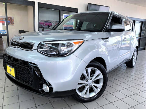 2016 Kia Soul for sale at SAINT CHARLES MOTORCARS in Saint Charles IL