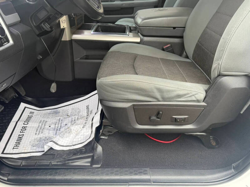 2013 RAM 1500 SLT