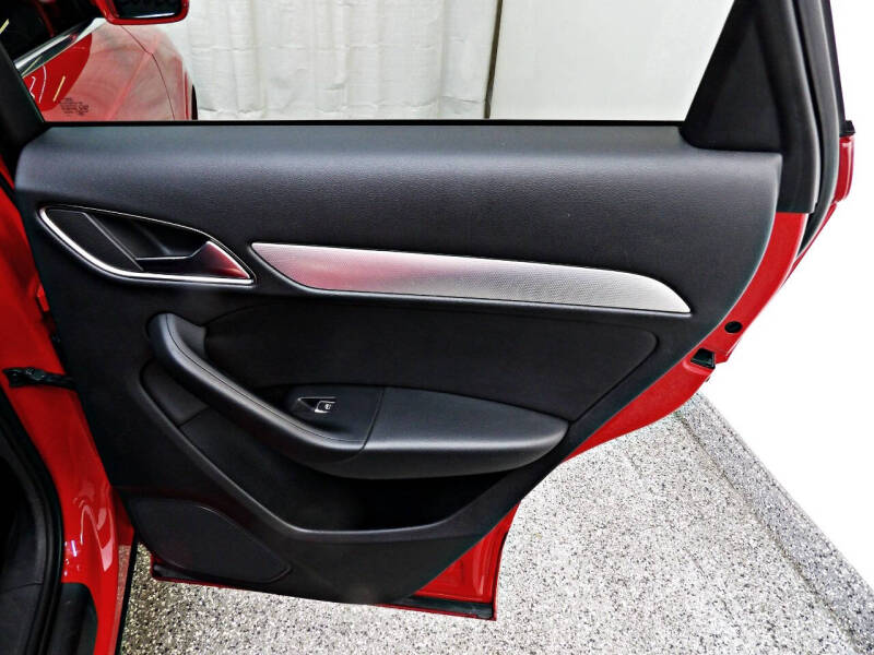 2017 Audi Q3 2.0T Premium Plus