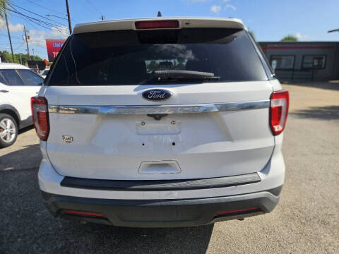 2018 Ford Explorer
