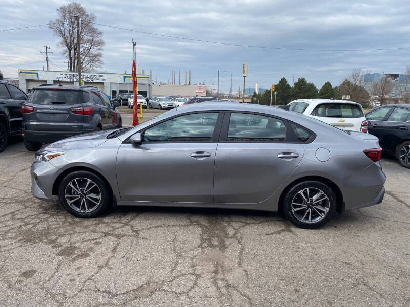 2023 Kia Forte LXS