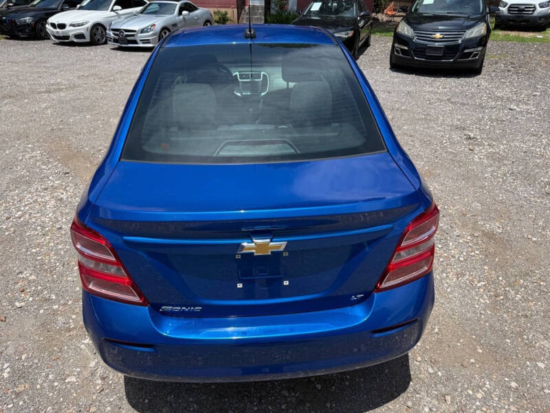 2017 Chevrolet Sonic LT Auto