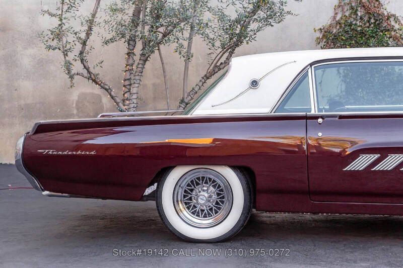 1963 Ford Thunderbird