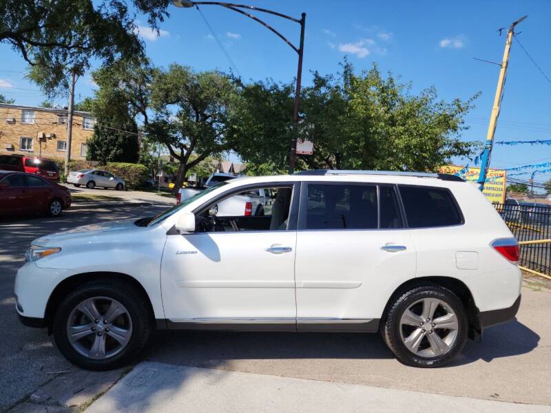 2011 Toyota Highlander for sale at ROCKET AUTO SALES in Chicago IL