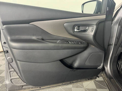 2023 Nissan Murano SL