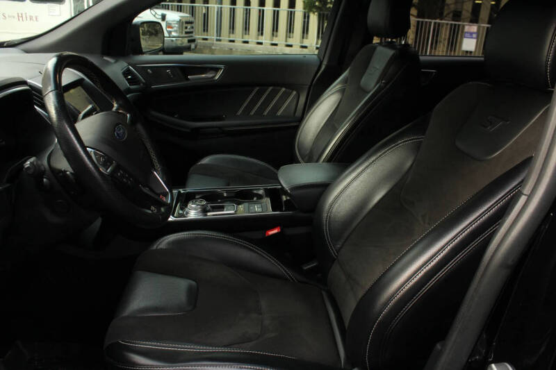 2019 Ford Edge ST