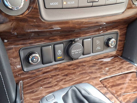 2017 Nissan Armada Platinum