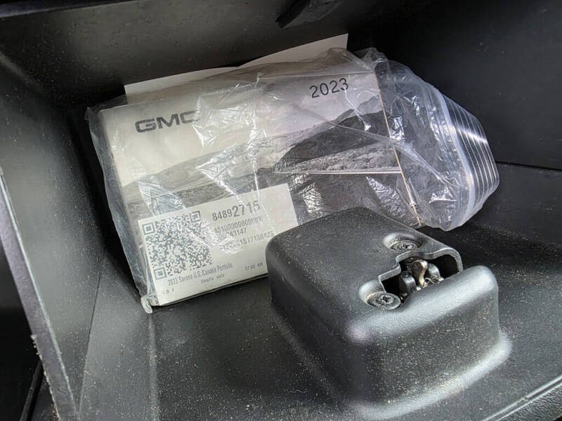 2023 GMC Savana 2500