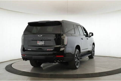 2025 Chevrolet Suburban RST