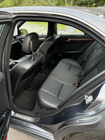 2011 Mercedes-Benz C-Class C 300 Luxury 4MATIC