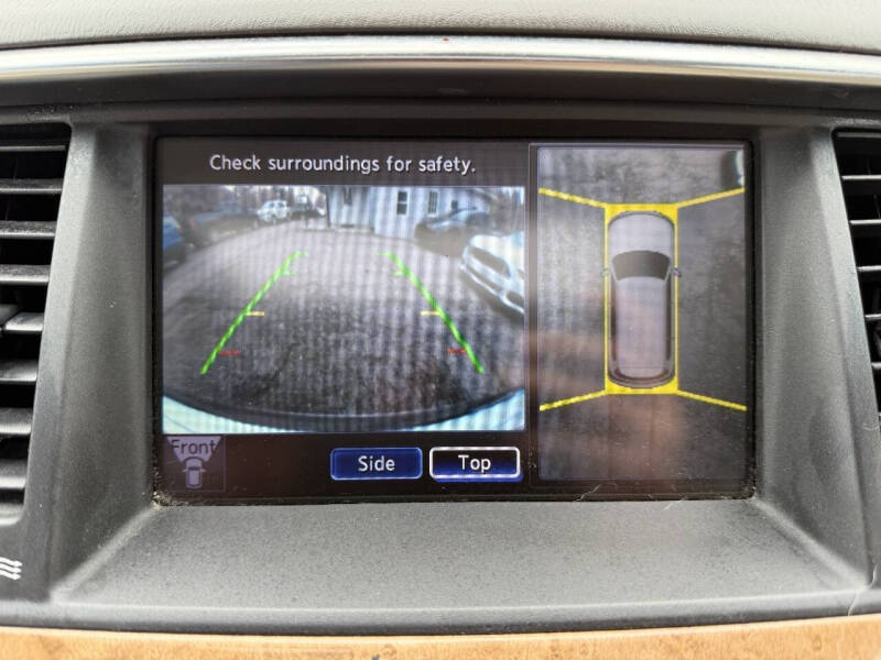 2011 Infiniti QX56
