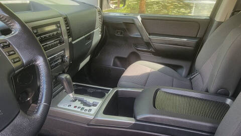 2011 Nissan Titan SL