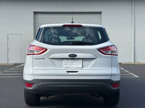 2014 Ford Escape S