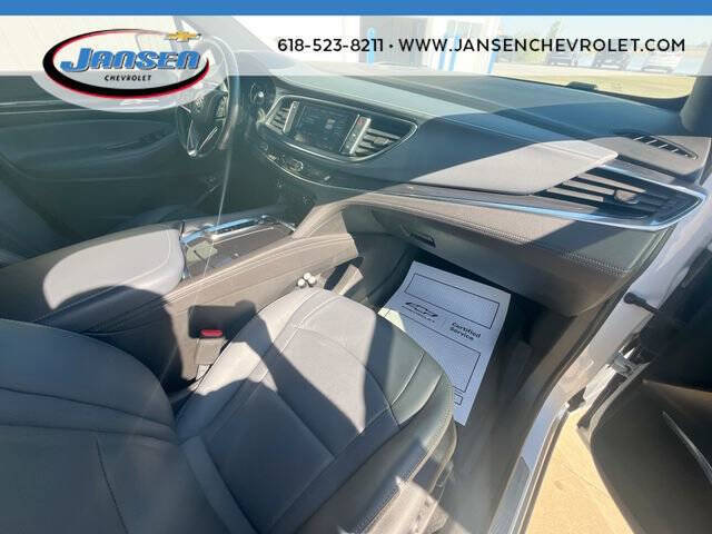 2023 Buick Enclave Essence