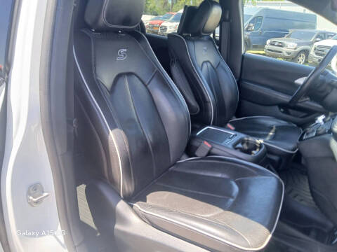 2019 Chrysler Pacifica Hybrid
