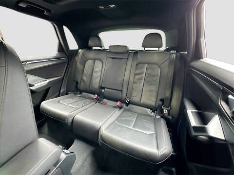 2020 Audi Q3 quattro S line Premium 45 TFSI