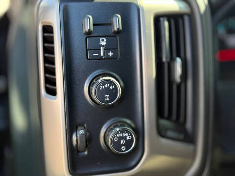 2017 GMC Sierra 3500HD Denali