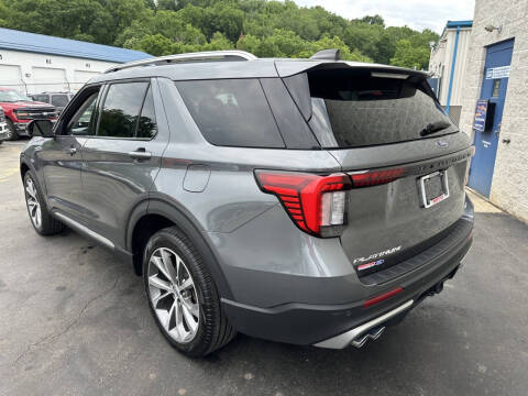 2025 Ford Explorer Platinum