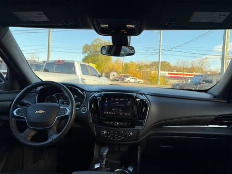 2023 Chevrolet Traverse LT Leather