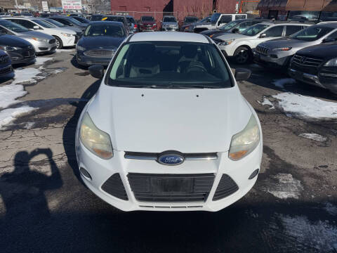 2014 Ford Focus for sale at SANAA AUTO SALES LLC in Englewood CO