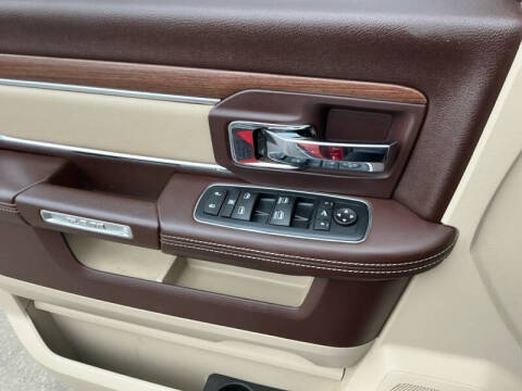 2016 RAM 1500 Laramie