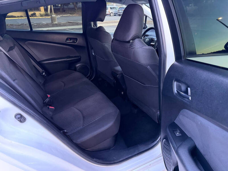 2016 Toyota Prius Two