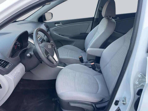 2017 Hyundai Accent SE