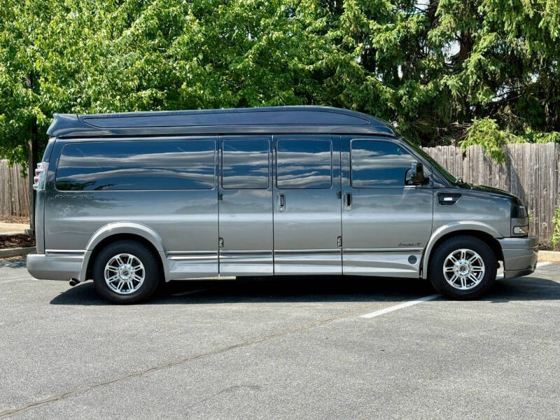 2020 GMC Savana 2500