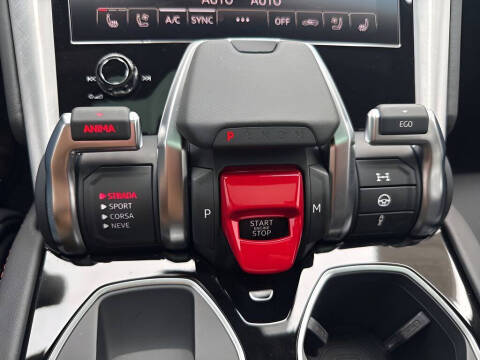 2022 Lamborghini Urus