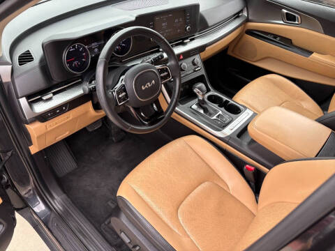 2022 Kia Carnival LX