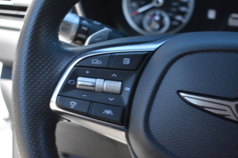 2025 Genesis G70