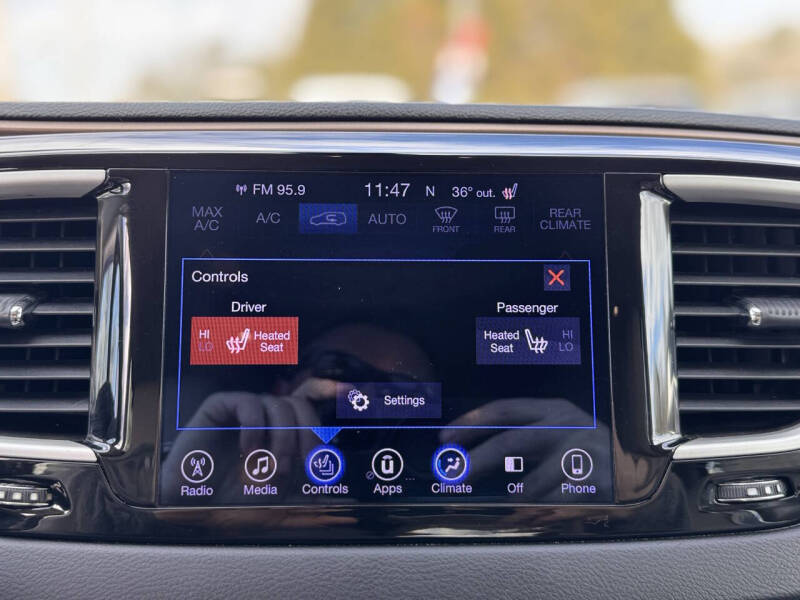 2017 Chrysler Pacifica Touring Plus