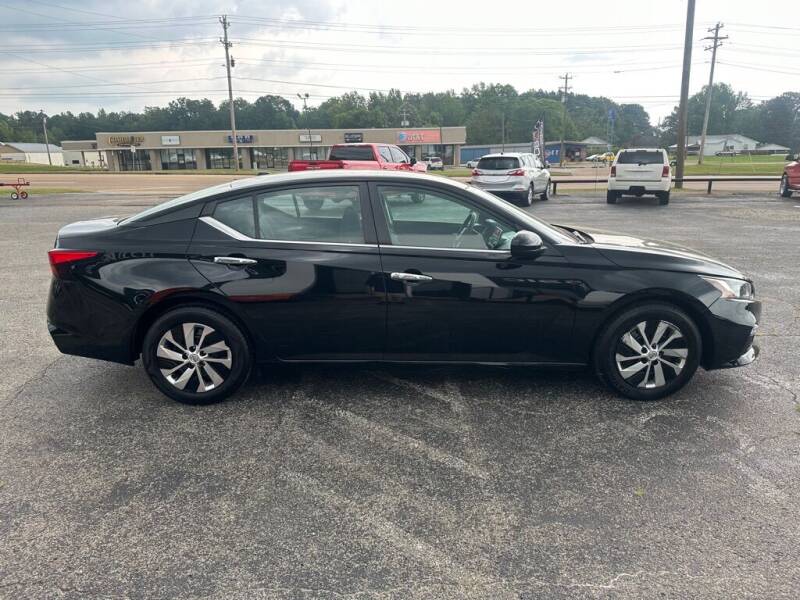 2020 Nissan Altima for sale at Selmer Classic Cars INC in Selmer TN