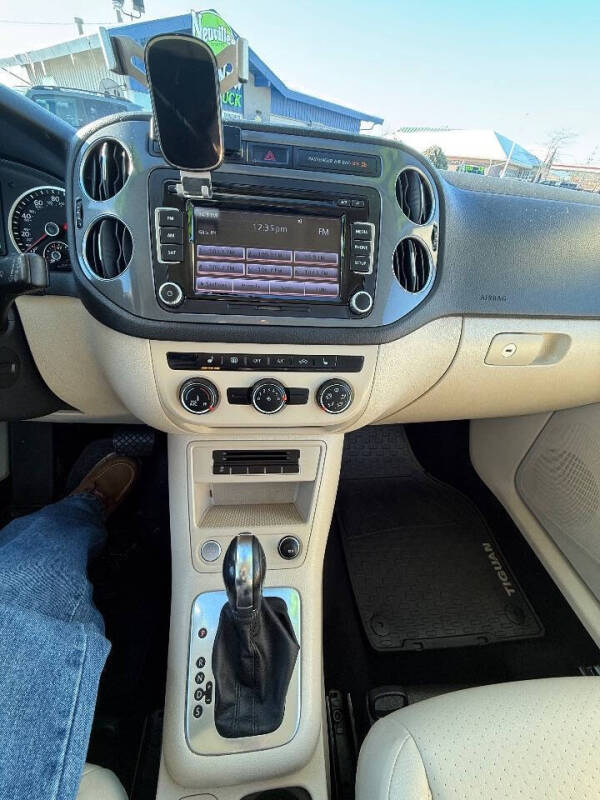 2014 Volkswagen Tiguan SE