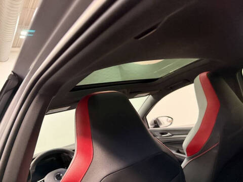 2022 Volkswagen Golf GTI Autobahn