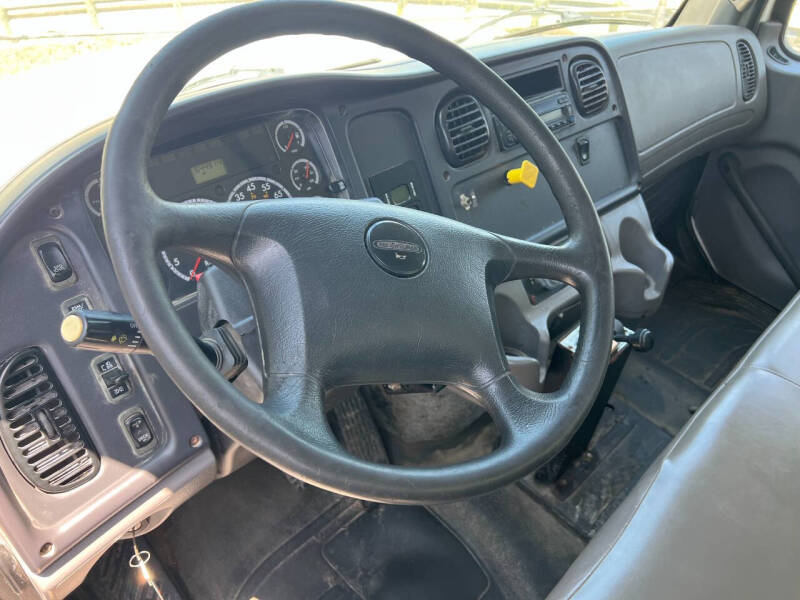 2016 Freightliner M2 DUMP TRUCK