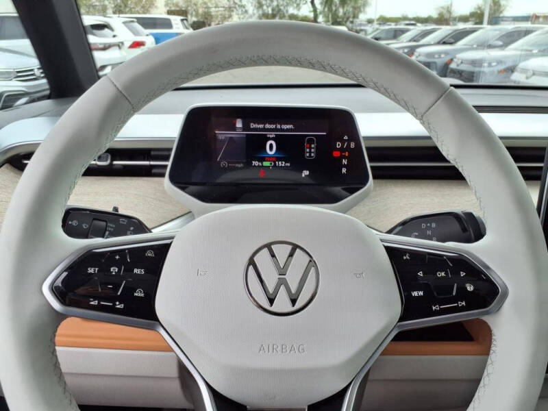 2025 Volkswagen ID. Buzz Pro S Plus