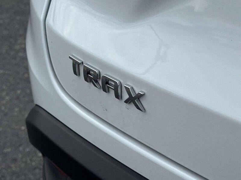 2025 Chevrolet Trax LS