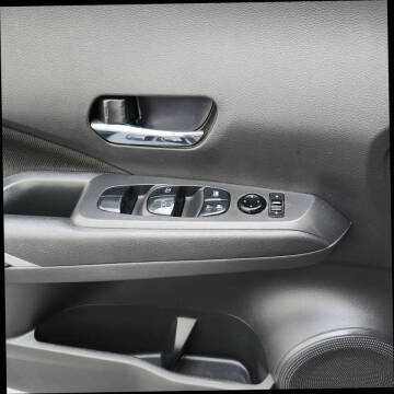 2022 Nissan Kicks SV