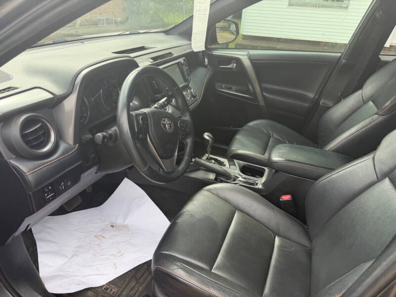 2018 Toyota RAV4 SE