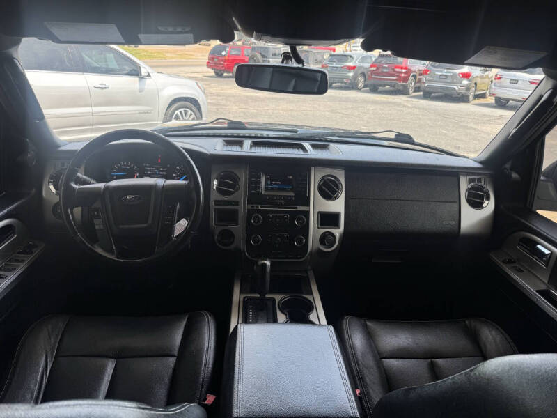 2017 Ford Expedition EL XLT
