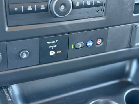 2023 Chevrolet Express 2500