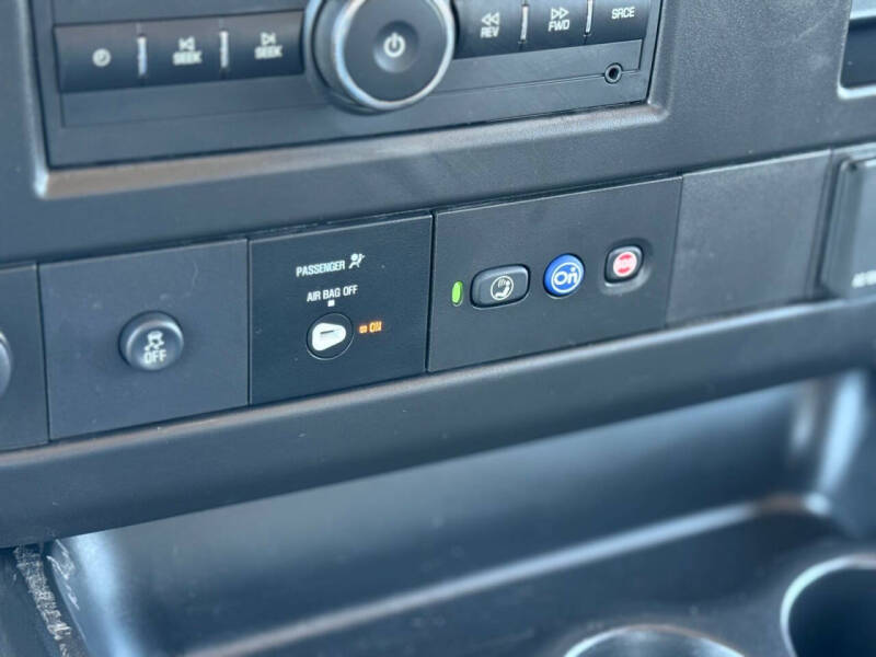 2023 Chevrolet Express 2500