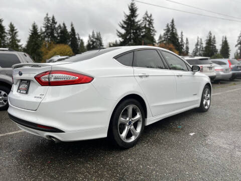2014 Ford Fusion Hybrid SE