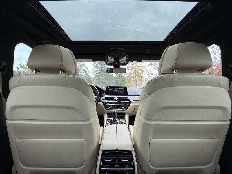 2018 BMW 5 Series 540i