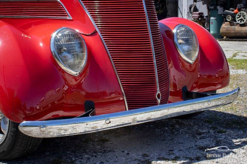 1937 Ford Tudor