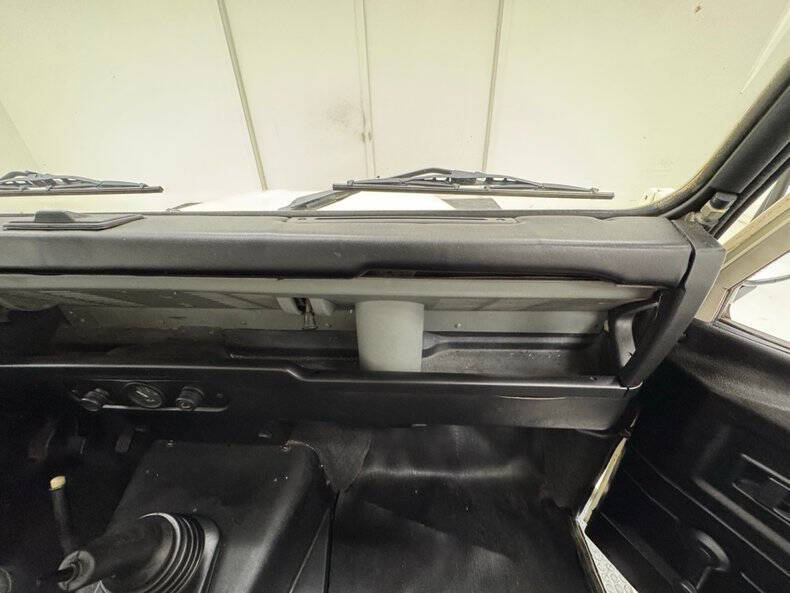 1987 Land Rover Defender