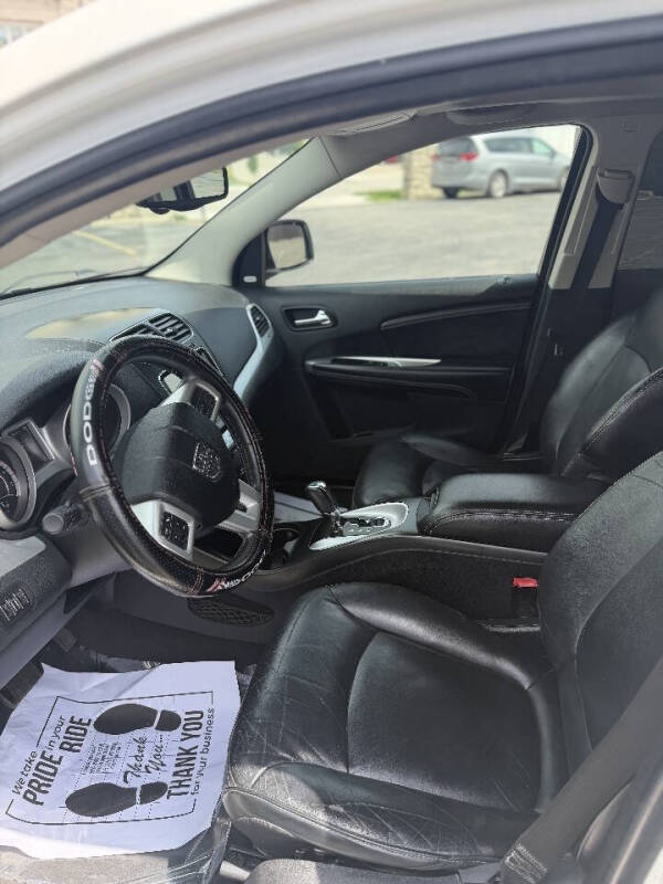 2011 Dodge Journey Lux