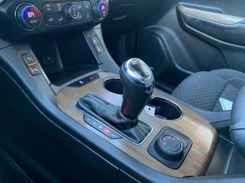 2017 GMC Acadia SLE-2