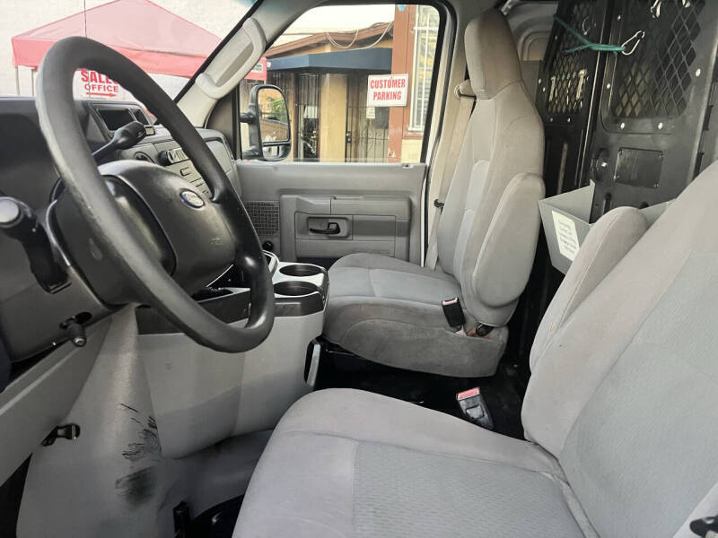 2010 Ford E-Series E-250